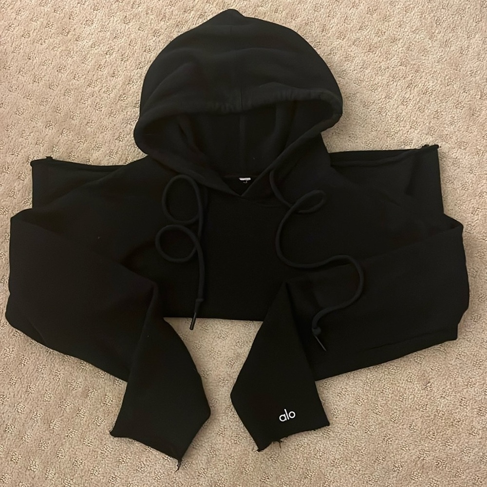 ALO Cropped Hoodie